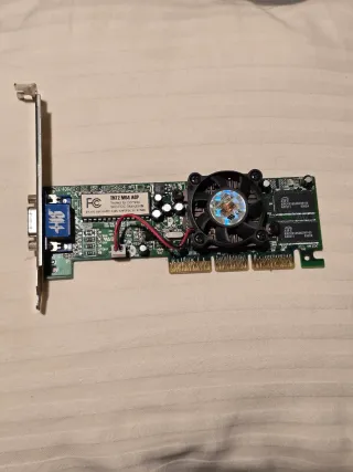 Tarjeta Gráfica NVIDIA TNT2 M64 32MB AGP