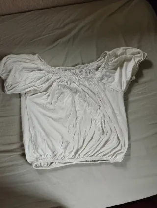 Camisa blanca de manga corta