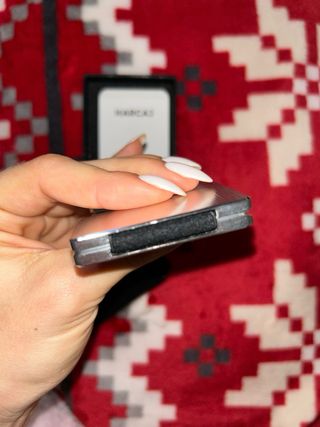 Tarjetero Karcaj metálico plateado