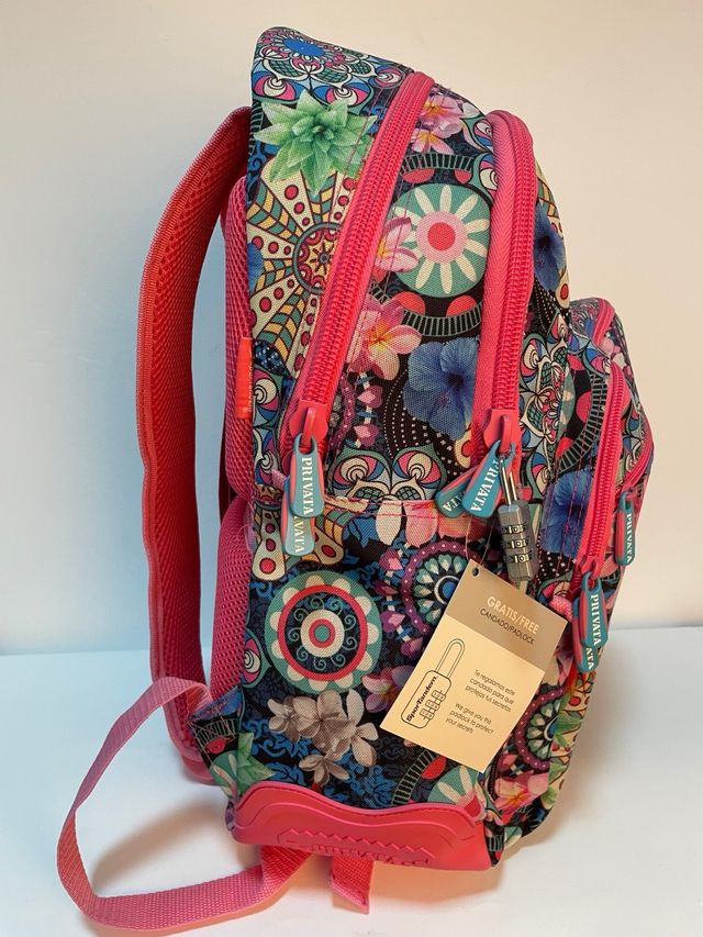 Mochila Privata con candado. Protecciones de goma.