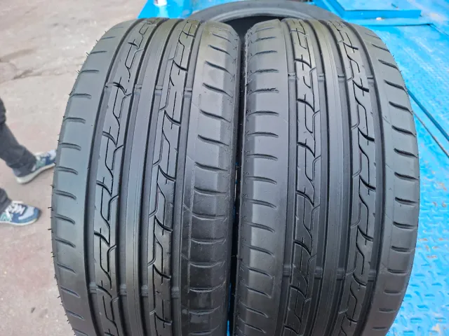 Neumáticos 205/45/16