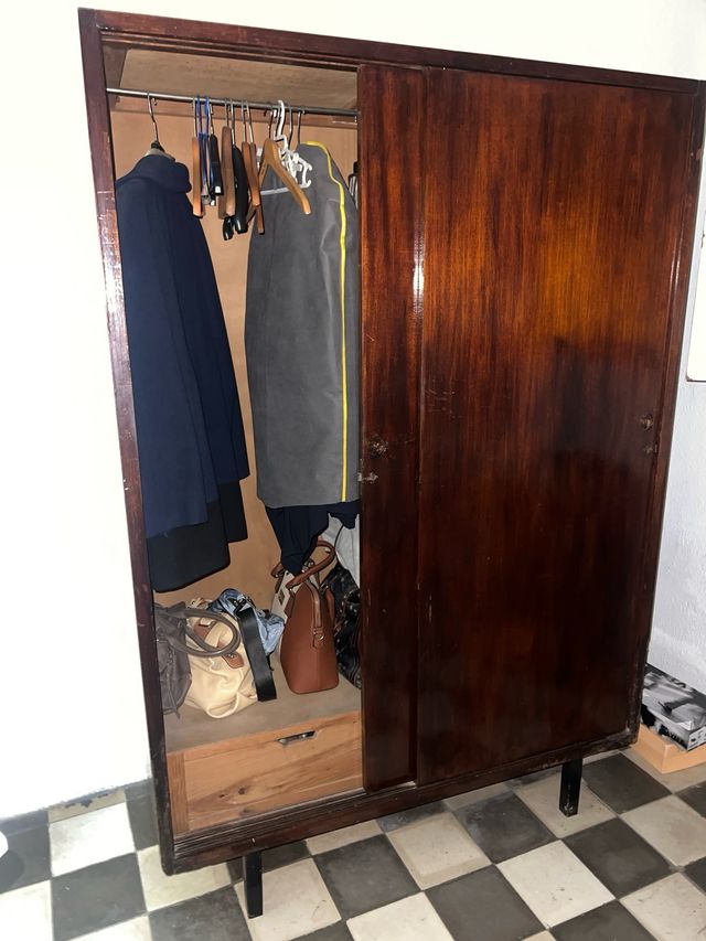 Ropero corredera madera con cajonera