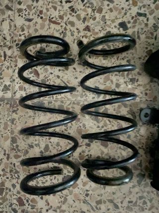Juego Amortiguadores y muelles delanteros Corsa A