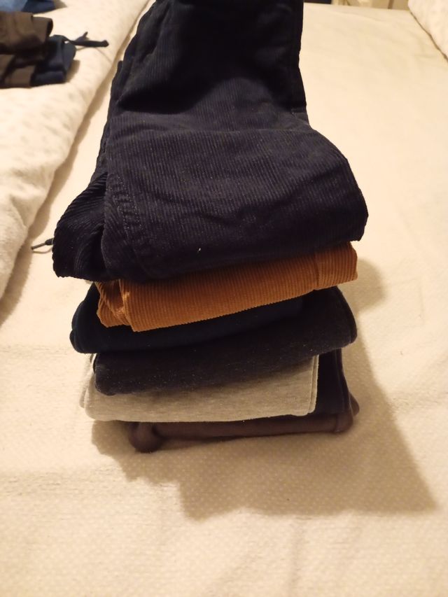 Pantalones niño 3-4 años VENDO POR SEPARADO TB