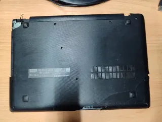 Lenovo IdeaPad 110-15IBR funcional. Pantalla Rota.