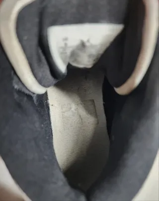 Scarpe Jordan Mid Bianche e Nere