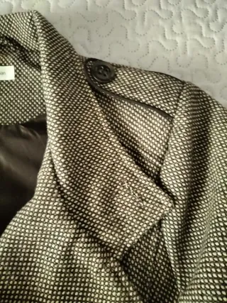 Abrigo de paño mujer beige y marrón. Celop woman