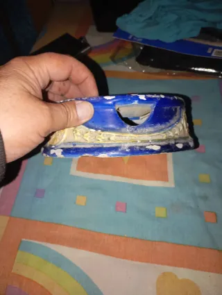 Escupidera azul decorada