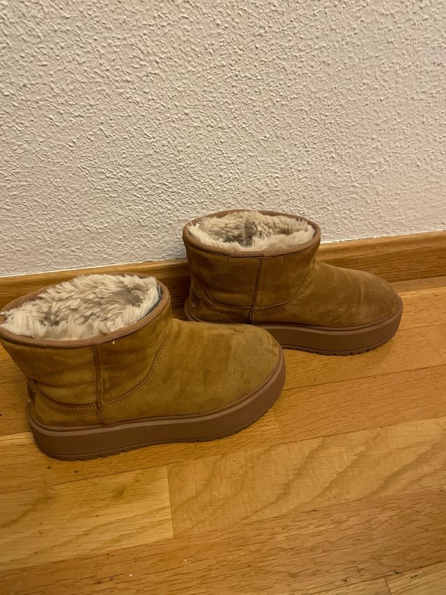 Botas de borrego marrones