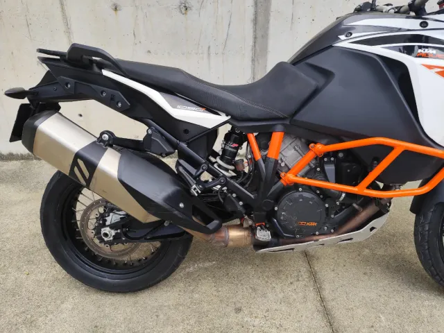 KTM 1090 Adventure R