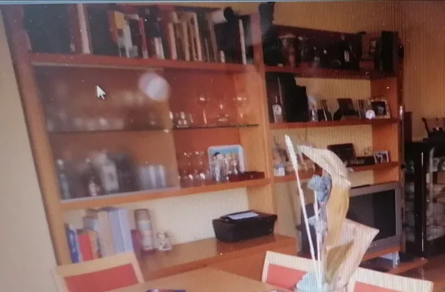 Rebajado a 300 €Mueble de salón madera y cristal