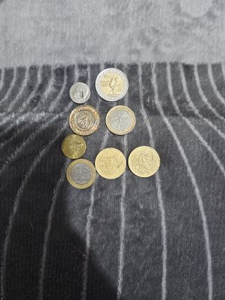 Moneda de 1 ,2 y0, 5 0cent