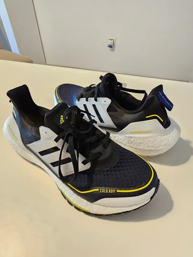 Adidas Ultraboost 21 COLD.RDY Negro/Amarillo