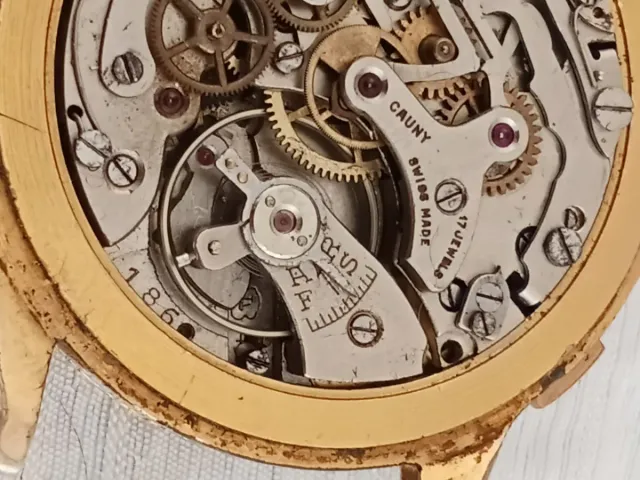 Cauny chronograph Triple Date Moon-Phase