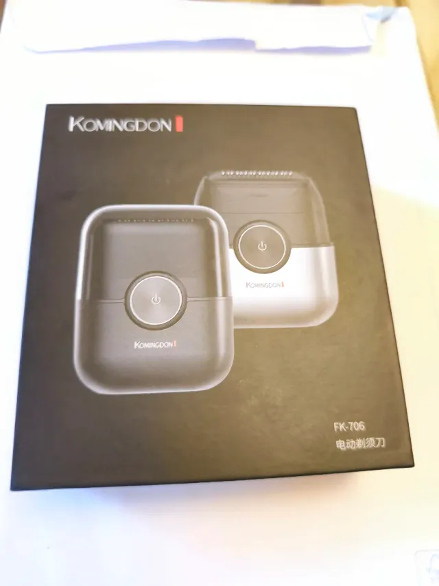 Rasoio Komingdon con 4 lame da taglio