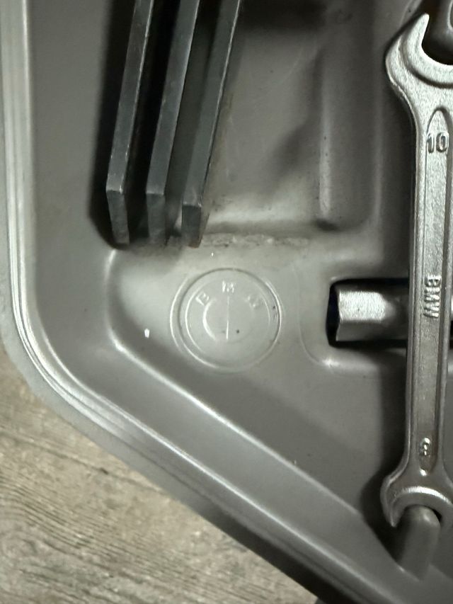 Maletín Herramientas BMW E34 / E32