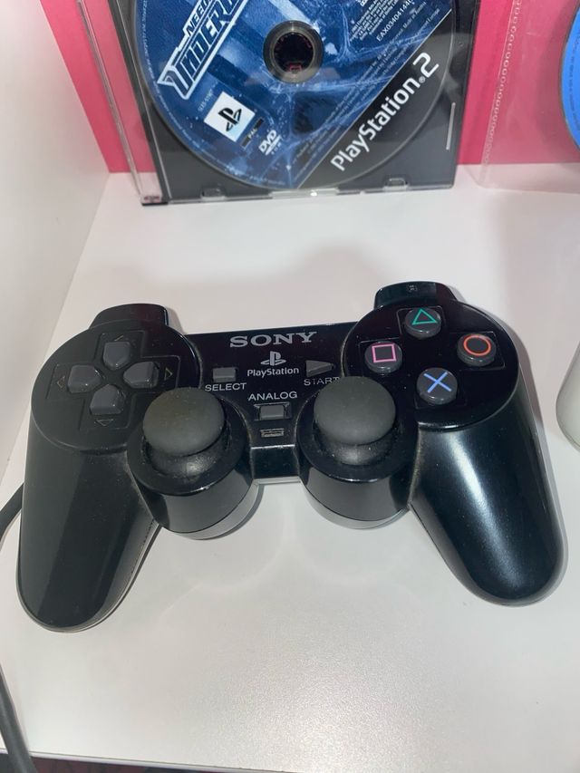 Lote PS1/PS2: Mandos y Juegos