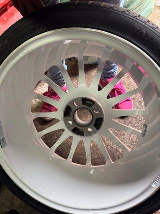 Llantas 17 4x100 con neumáticos Hankook