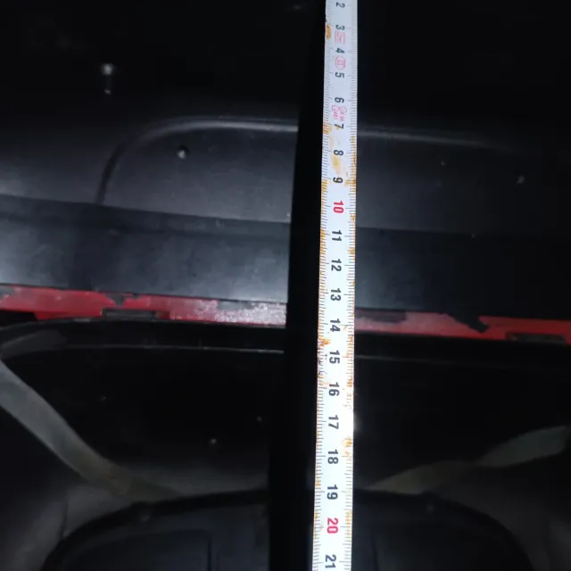 Baúl porta casco moto SHAD rojo