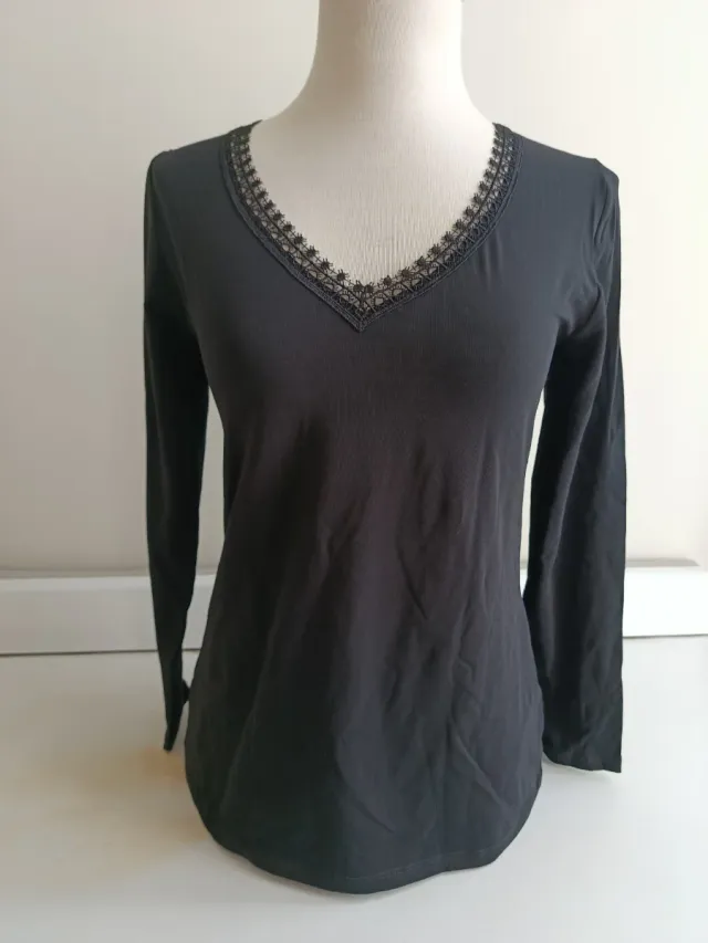 Camiseta manga larga con encaje