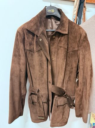 Chaqueta de ante marrón