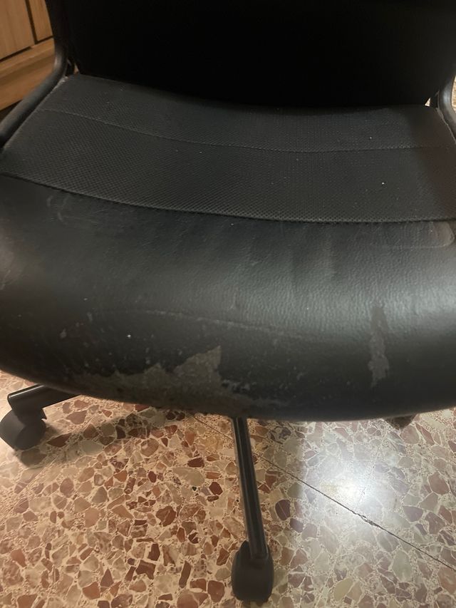 Silla de escritorio negra