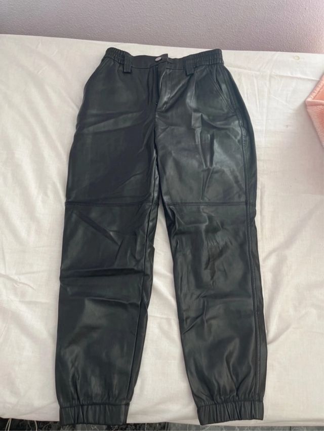 Pantalones cuero Bershka talla 38
