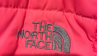 Chaleco Niña The North Face  rosa talla 6 niña