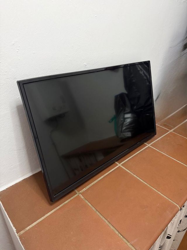 Televisión 32 pulgadas.