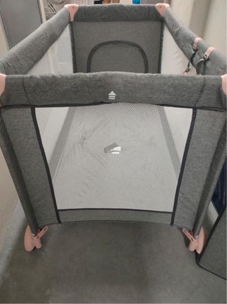 Cuna de viaje con colchón