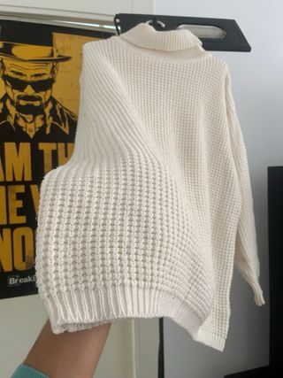 Jersey blanco cuello alto