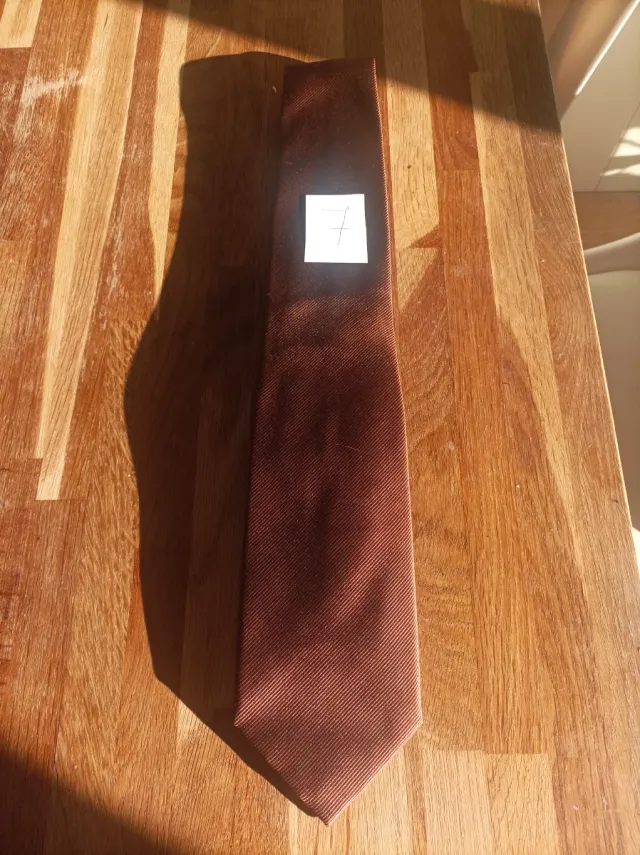 Corbata marrón seda