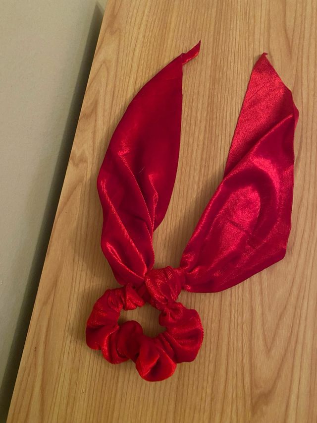 Coletero Scrunchie Rojo con Lazos