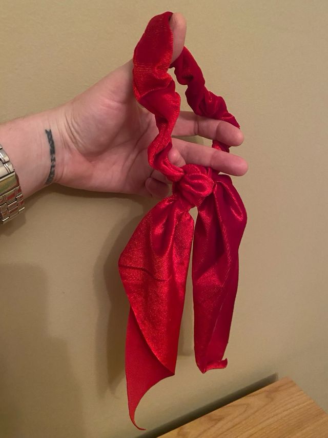 Coletero Scrunchie Rojo con Lazos