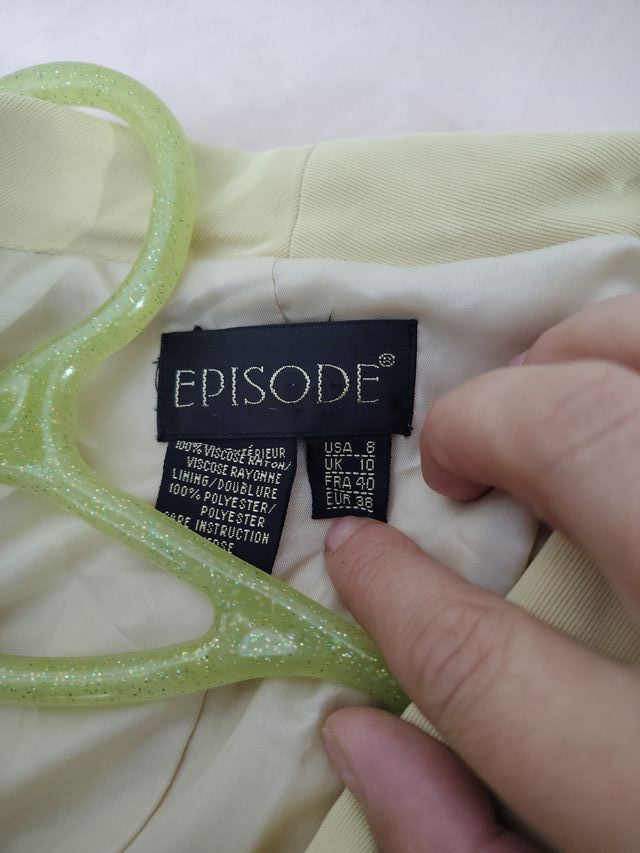 Giacca elegante beige Episode