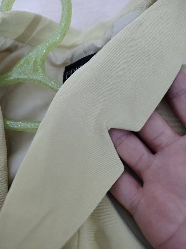 Giacca elegante beige Episode