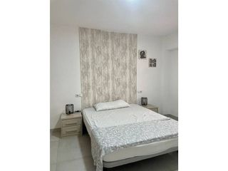 Piso en alquiler en Los Ángeles - Cruz de Caravaca en Almería