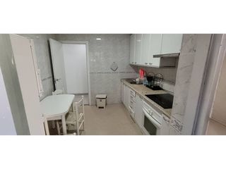 Piso en alquiler en Los Ángeles - Cruz de Caravaca en Almería