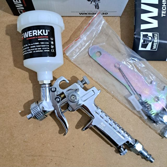 Pistola para pintar WERKU 125ml Nueva sin Usar
