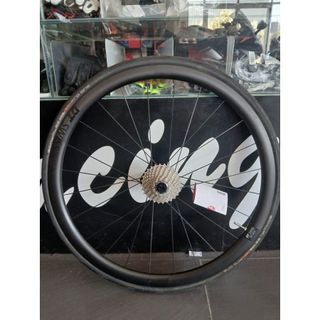 RUEDAS DE CARBONO DT SWISS PRC 1650 SPLINE DB 35