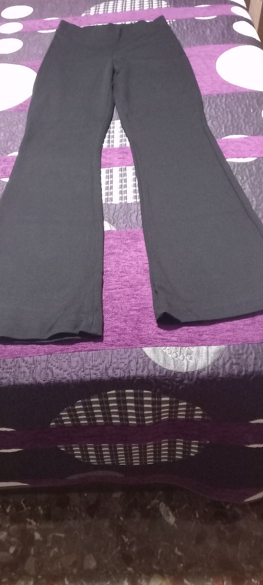 Mallas calentitas mujer negras y moradas