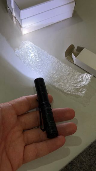 Mini Lanterna de Bolso