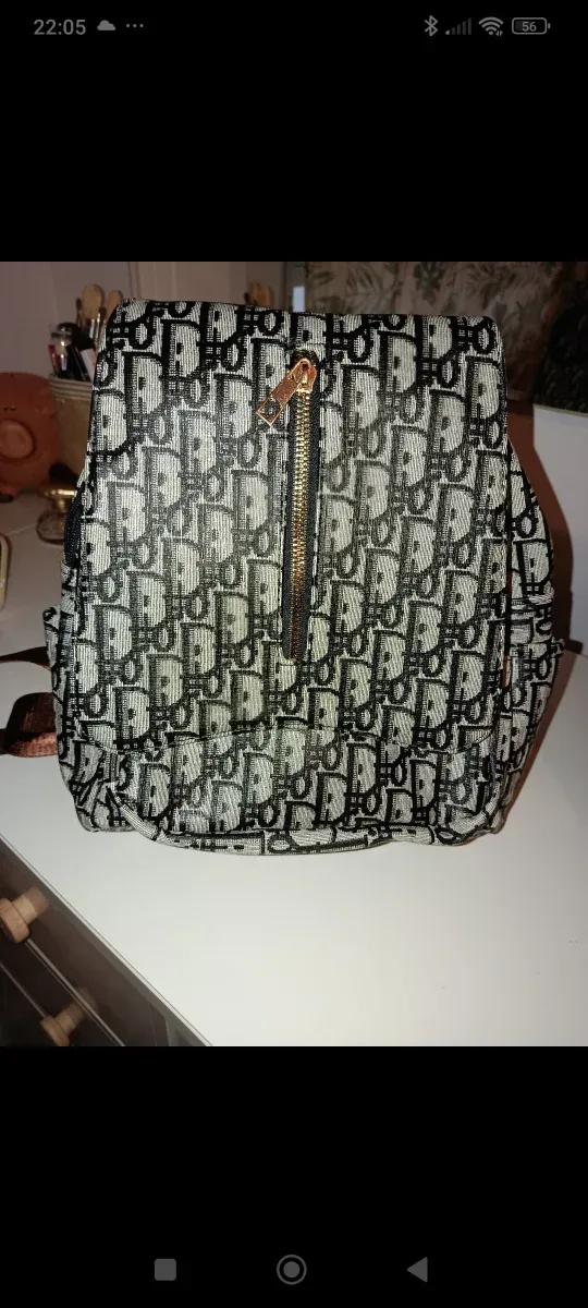 Mochila   Beige y Negra