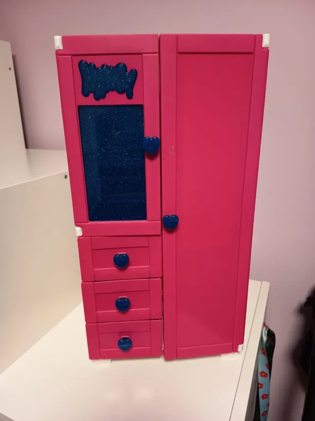 Armario de Nancy con accesorios