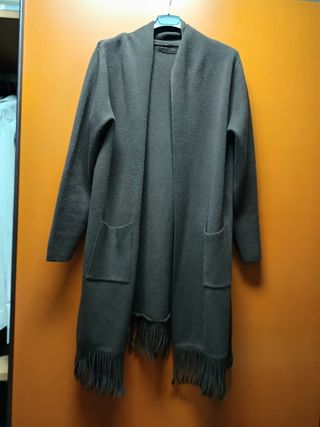 Cardigan marrone con frange