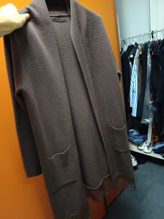 Cardigan marrone con frange