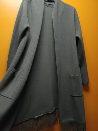 Cardigan marrone con frange