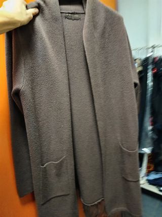 Cardigan marrone con frange