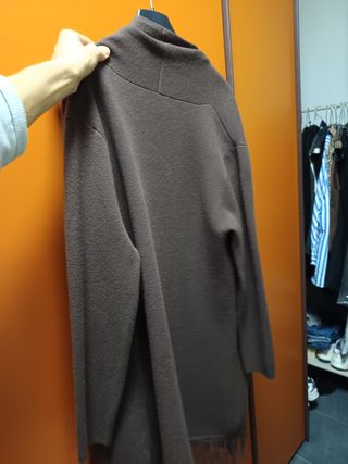 Cardigan marrone con frange