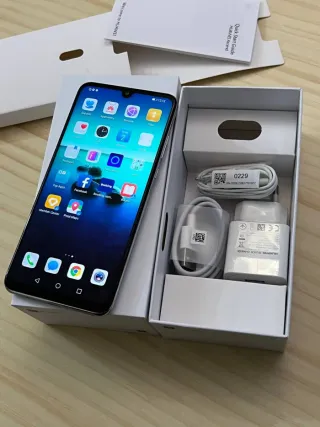 Huawei P30 lite 64GB 4G LTE dual sim bianco.